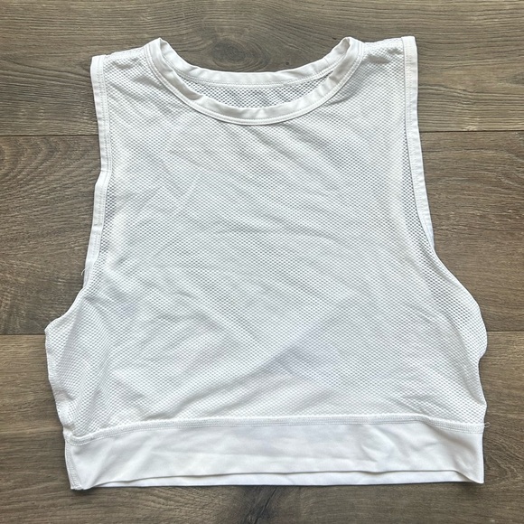 Nike dri fit cropped mesh tank Women’s size S - Picture 2 of 3